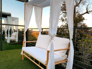 gallery_mirror-house_bdaybed-02